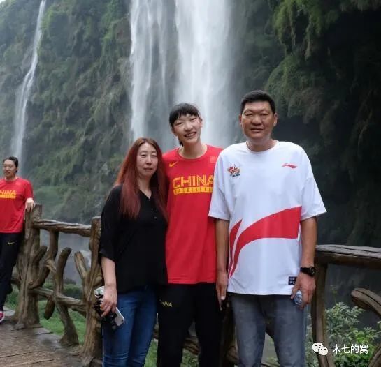 禁久久精品乱码